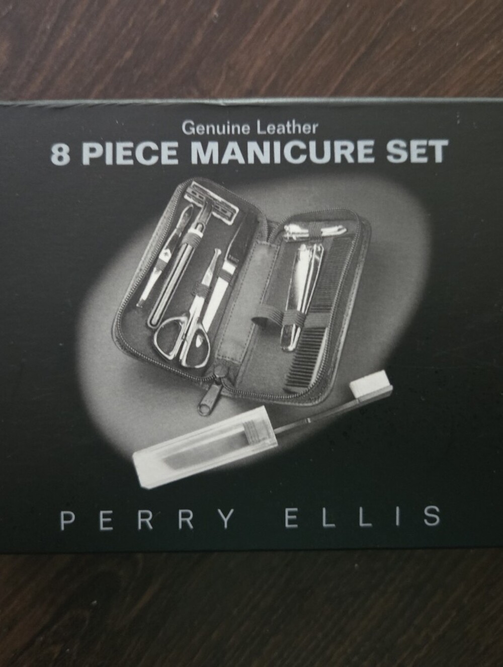 8 Piece Mens Manicure Set